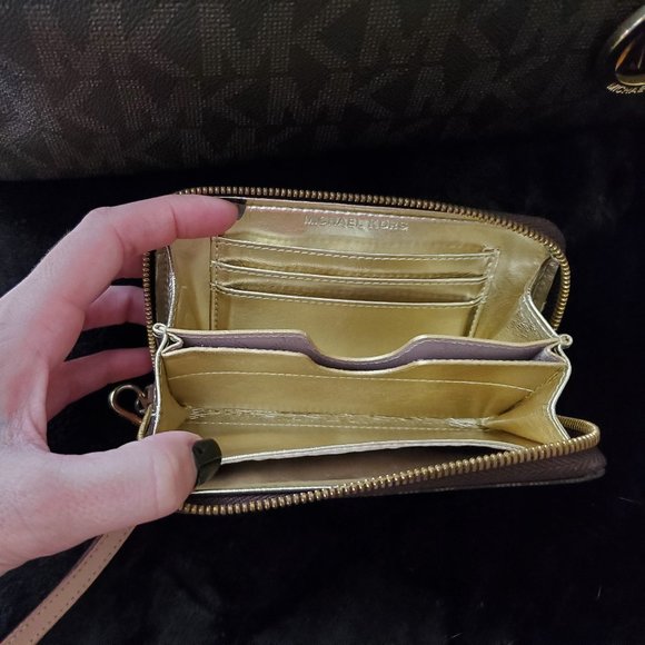 Michael Kors Grayson Handbag and Wristlet - Picture 9 of 9